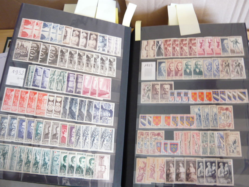10000 timbres de France et un peux d'&eacute;tranger 