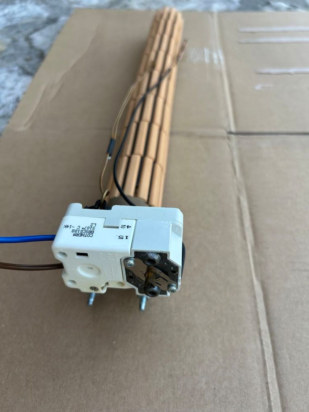 R&eacute;sistance st&eacute;atite chauffe eau 200 l neuve Atlantique Chauf Electroménager
