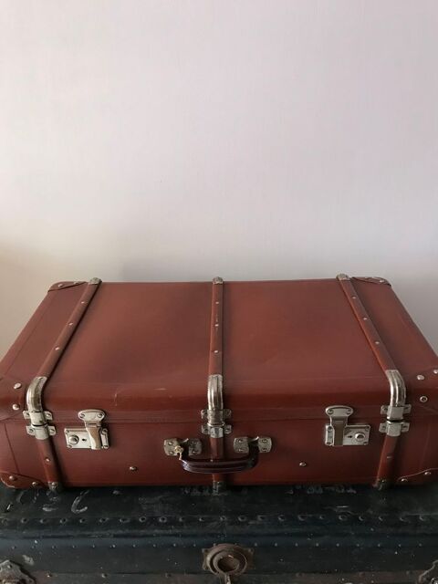 grande valise vintage 80 Mars-la-Tour (54)