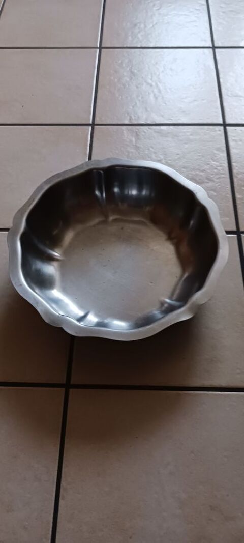 SALADIER INOX DIAMETRE 22 X 6 CM . 5 Fr�vent (62)