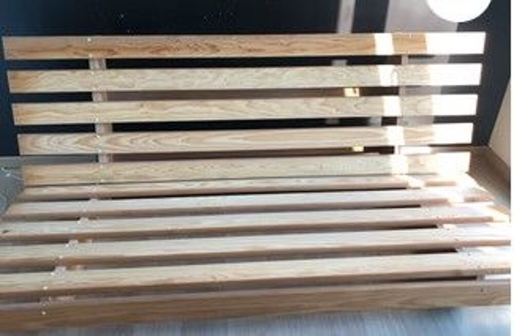 Lit futon +matelas 140x200 Meubles