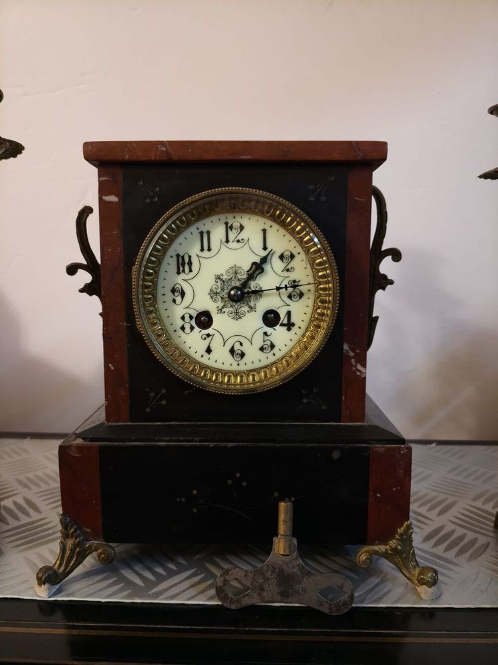 Pendule Napol&eacute;on III Décoration