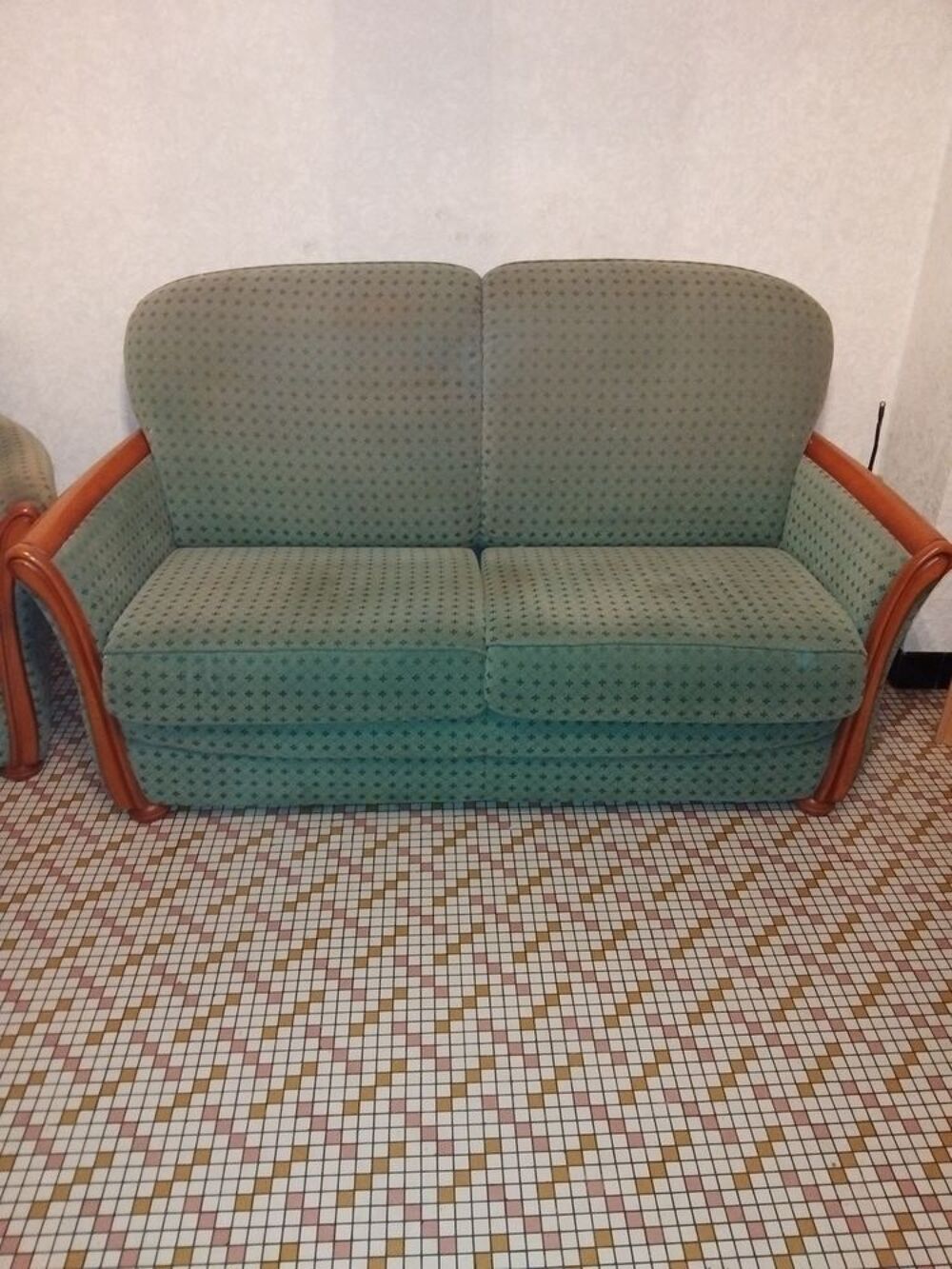 Ensemble canap&eacute; + fauteuil assorti de couleur verte Meubles