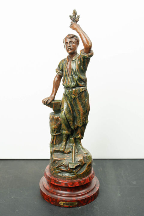 Statuette FORGERON 100 Vernouillet (28)