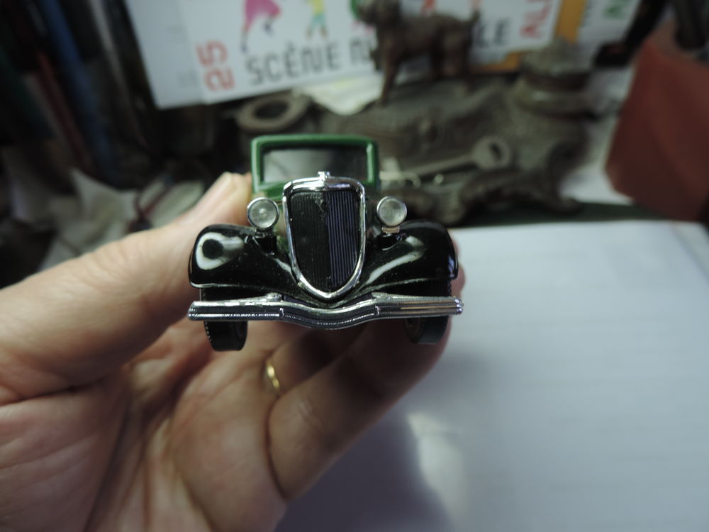 SOLIDO - FORD V 8 - 1936 - Echelle : 1/43 &egrave;m 