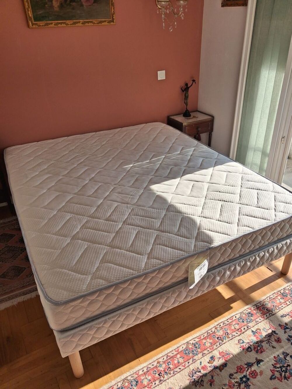 sommier et matelas &eacute;tat neuf Meubles