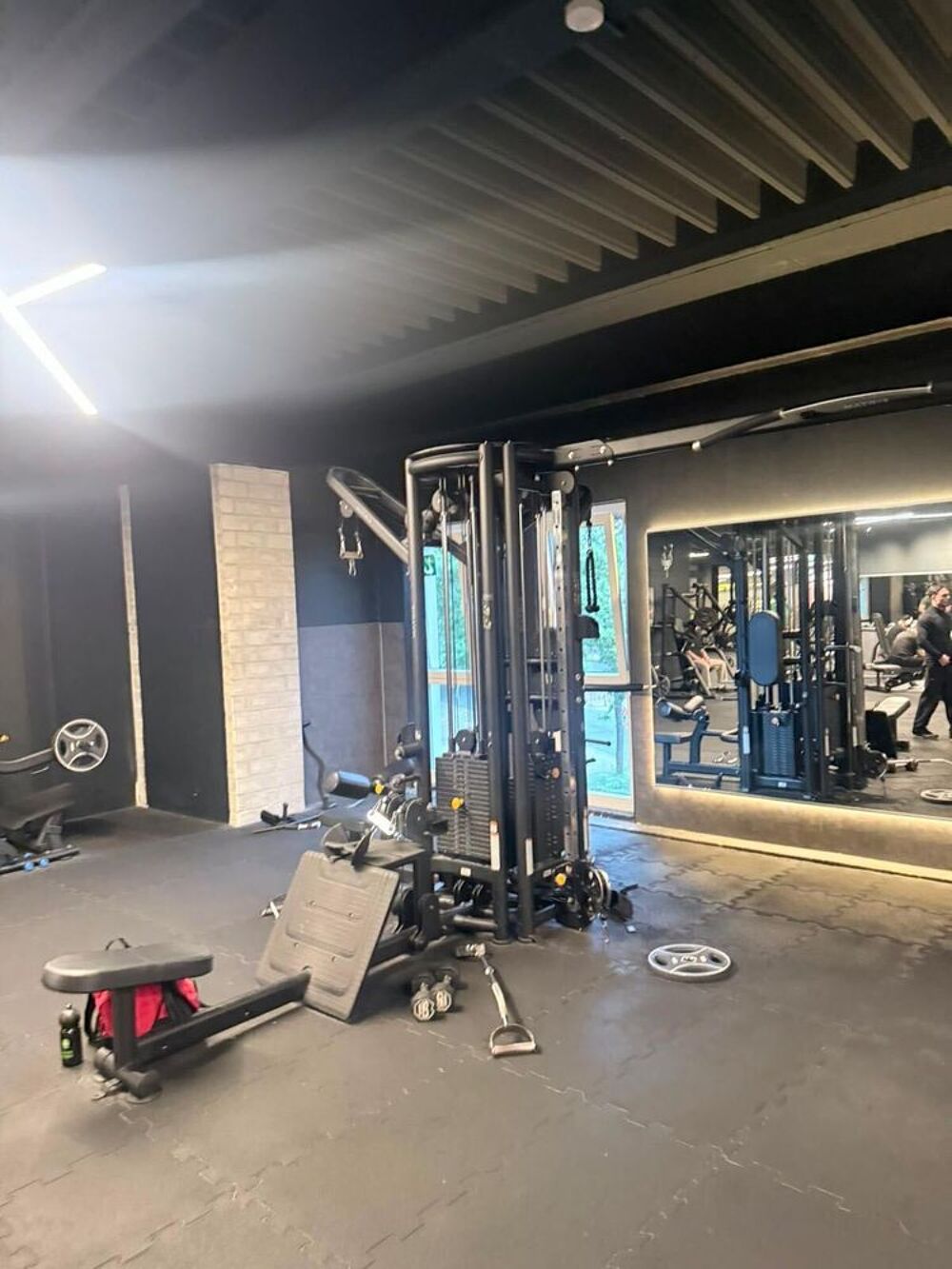 Grand parc de musculation complet (52 pi&egrave;ces) SportsArt Sports