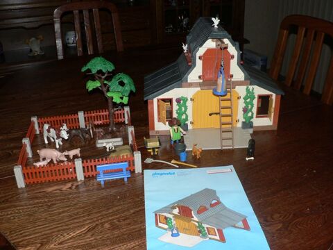 Playmobil 3072 Ferme 40 Trilport (77)