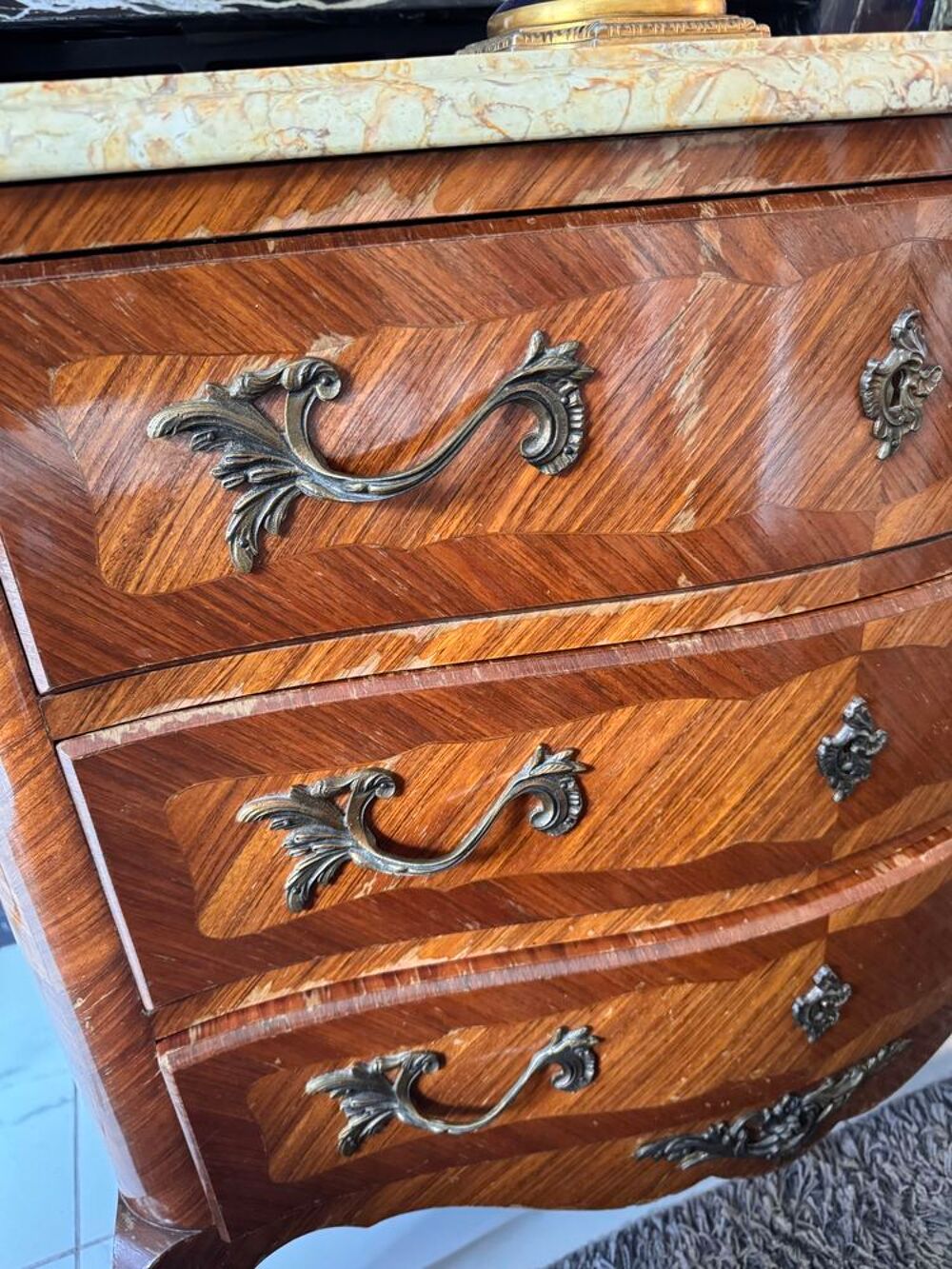 Commode ancienne style Louis XV €" Marqueterie, marbre, 3 tiroirs Meubles