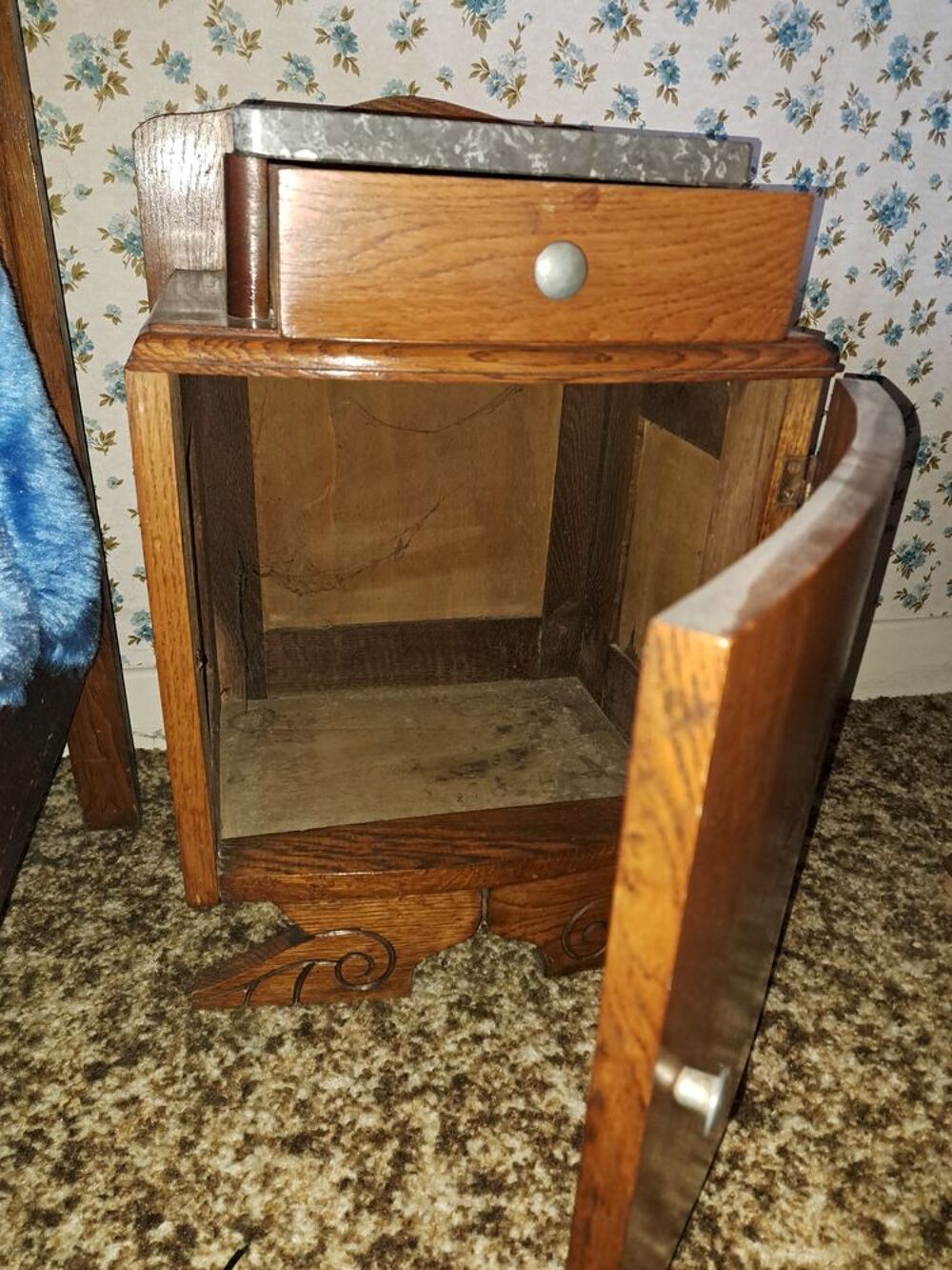 Chambre &agrave; coucher (adultes) compl&egrave;te &agrave; r&eacute;cup&eacute;rer sur place Meubles