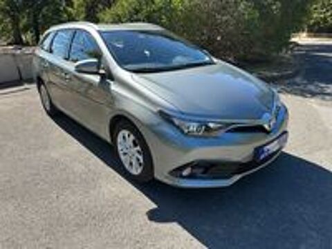 Auris Touring Sports Hybride 136h Business 2018 occasion 78110 Le V&eacute;sinet