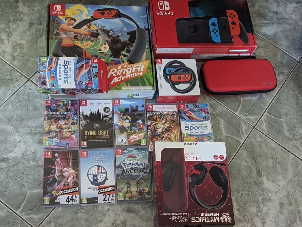 Switch 10 jeux accesoires Consoles et jeux vidéos