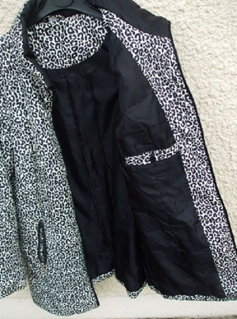 DOUDOUNE LEOPARD Vêtements