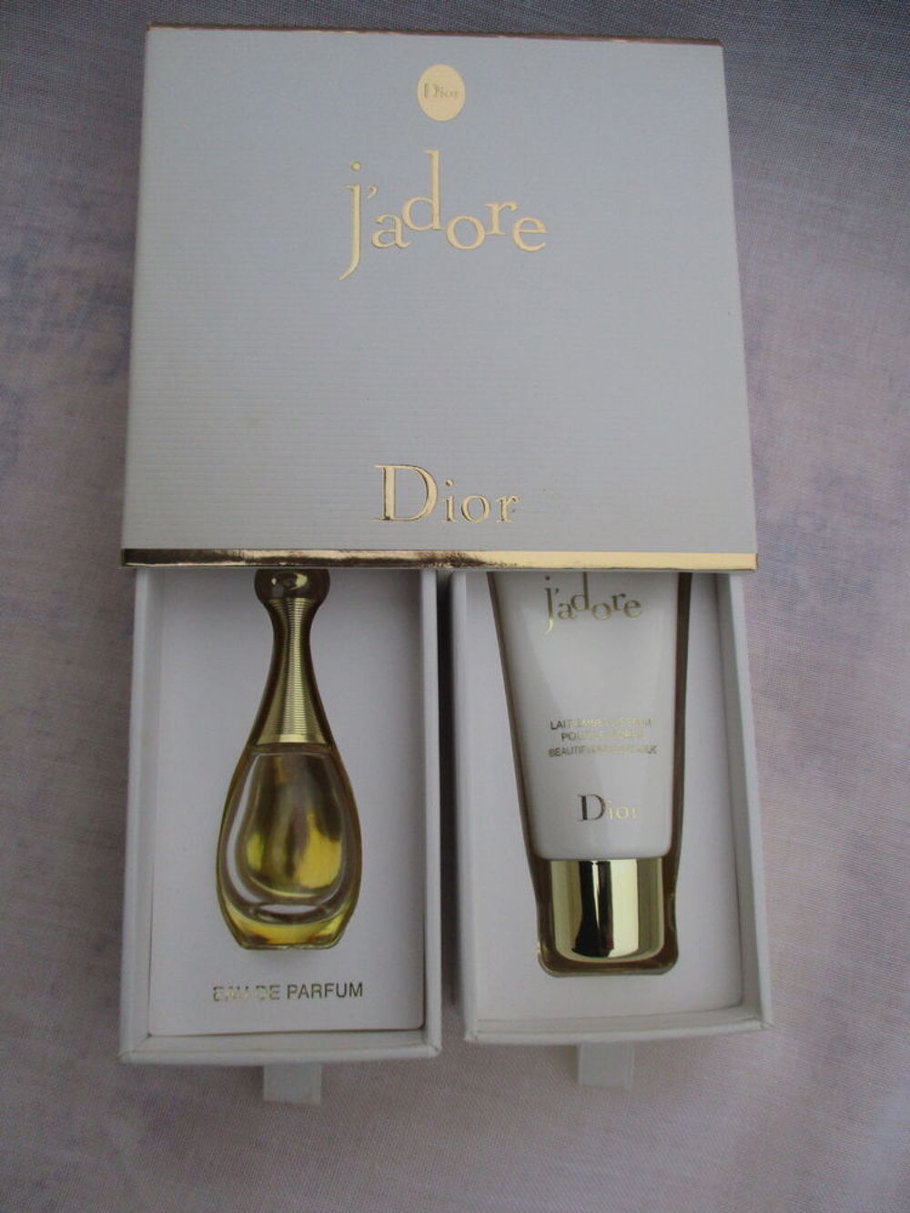 Coffret Miniature de Parfum et de lait pour le corps 
