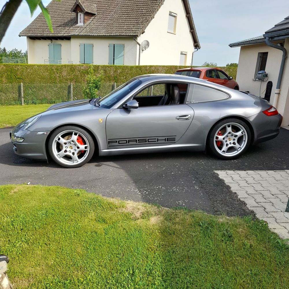 911 (997) 911 Carrera S Coup&eacute; 3.8i 2005 occasion 19220 Rilhac-Xaintrie