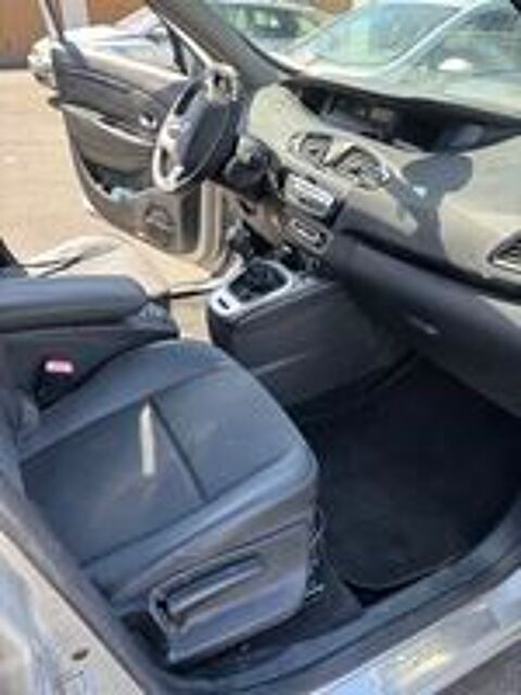 Grand Sc&eacute;nic III dCi 110 FAP eco2 Bose 7 pl 2011 occasion 93430 Villetaneuse
