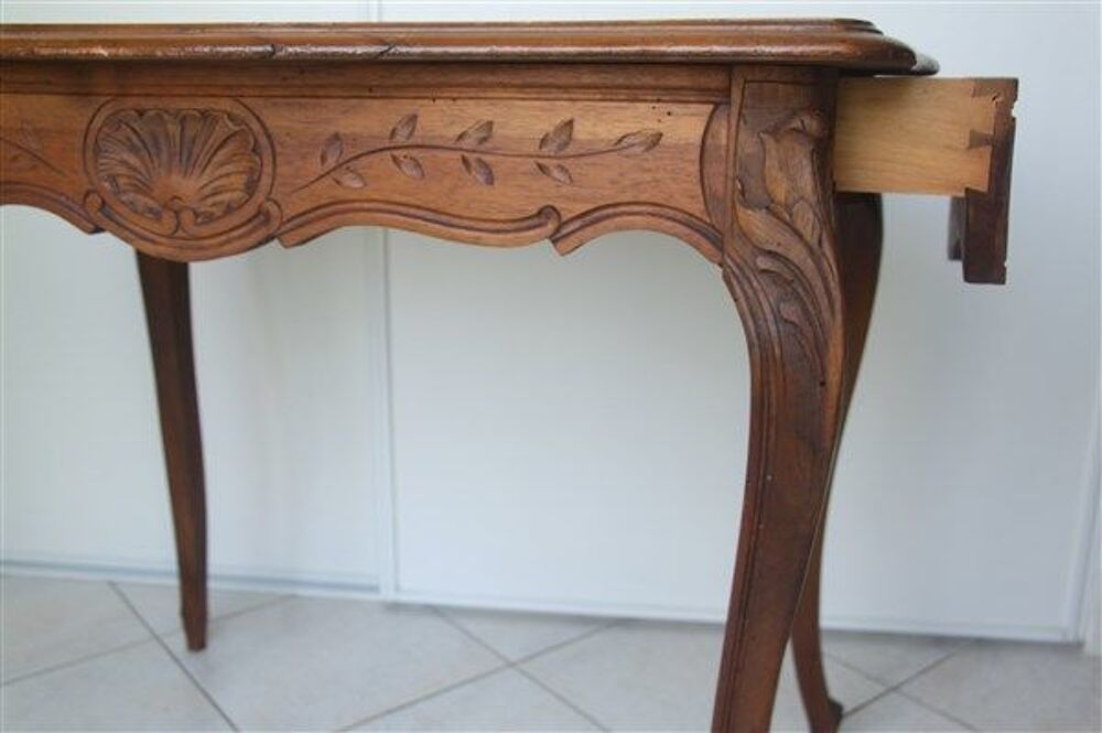 Petite Table Ancienne Style Louis XV. Meubles