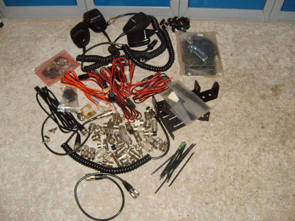 Lot de poste Cibie + acc&eacute;soires Audio et hifi