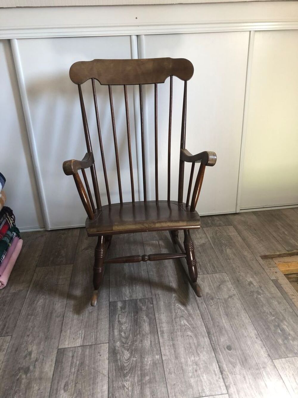 Beau rocking chair ancien Meubles