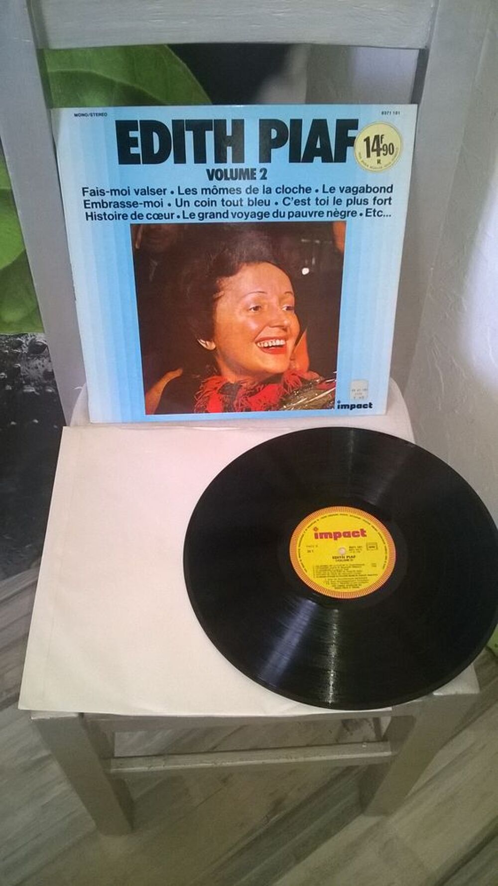 Vinyle Edith Piaf
Volume 2
Excellent etat
Fais-moi Valser CD et vinyles