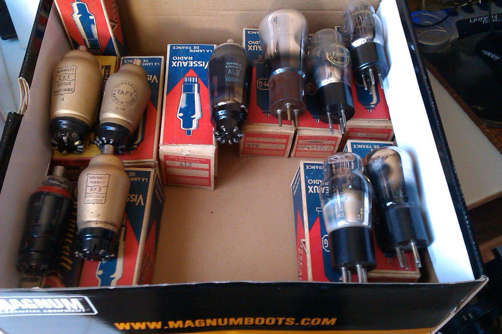 tubes radio lot N&deg; 2
Audio et hifi