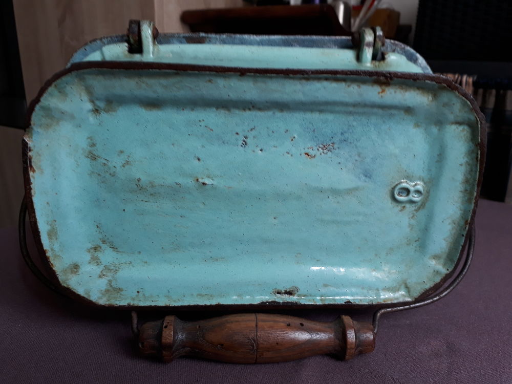 ANCIEN CHAUFFE PIED FONTE Décoration