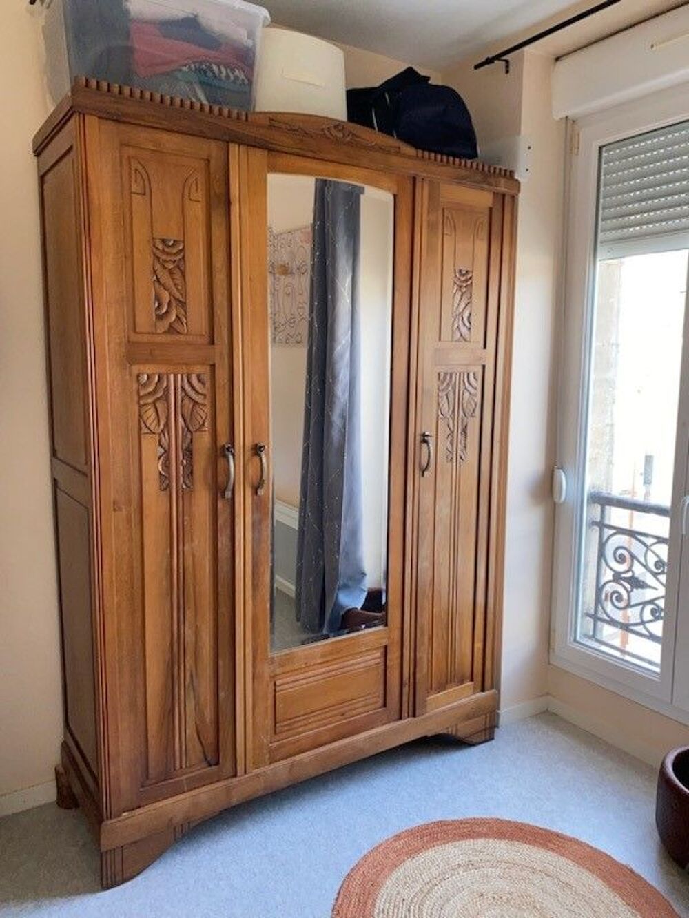 Tr&egrave;s belle armoire en bois brut Acajou, d&eacute;but si&egrave;cle dernier Meubles