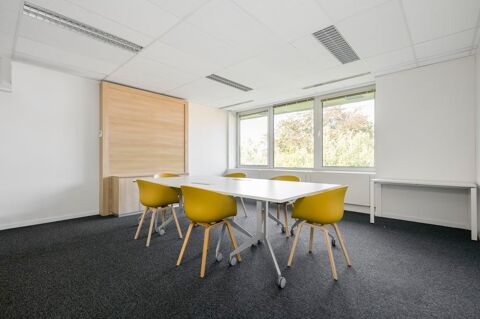 Acc&egrave;s tout inclus &agrave; des espaces de bureau professionnels pour 4 personnes &agrave; Aubervilliers, Pop Square 1379 93300 Aubervilliers