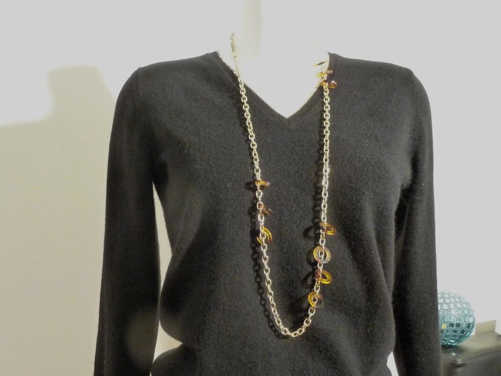 Collier/ Sautoir en M&eacute;tal Dor&eacute; avec Breloques Rondes Bijoux et montres