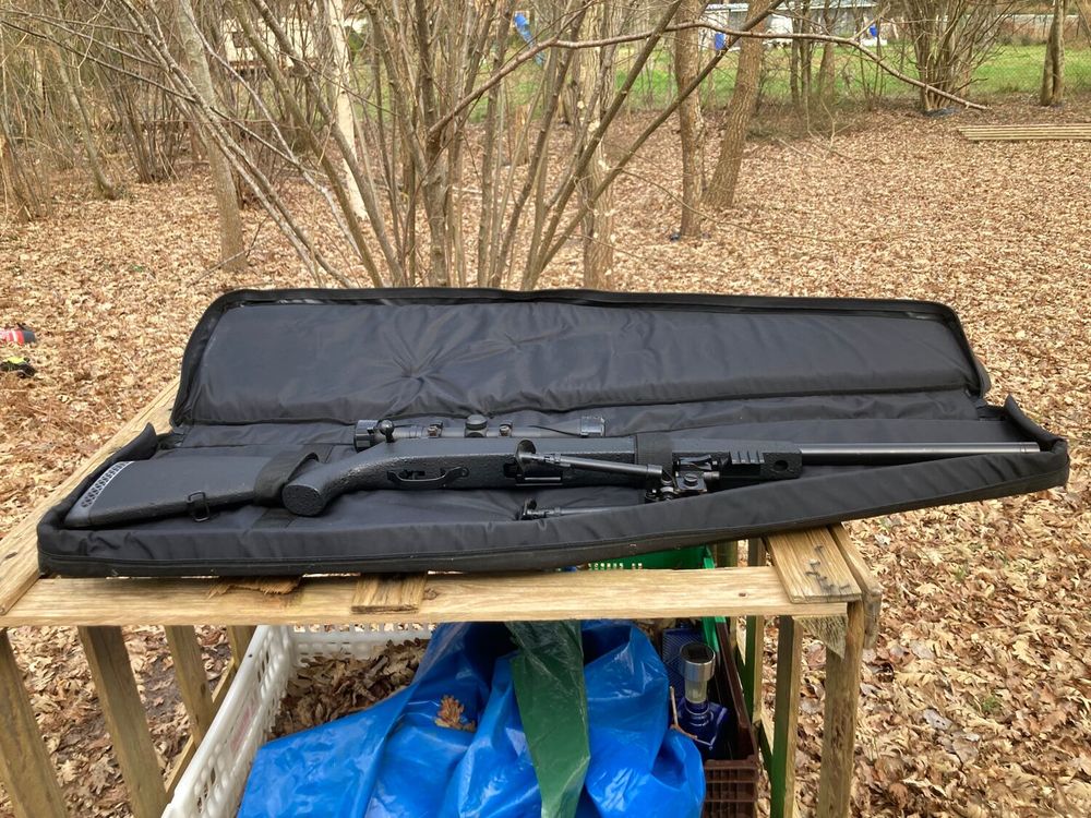 R&eacute;plique de sniper air soft avec culasse et douille amovible Sports