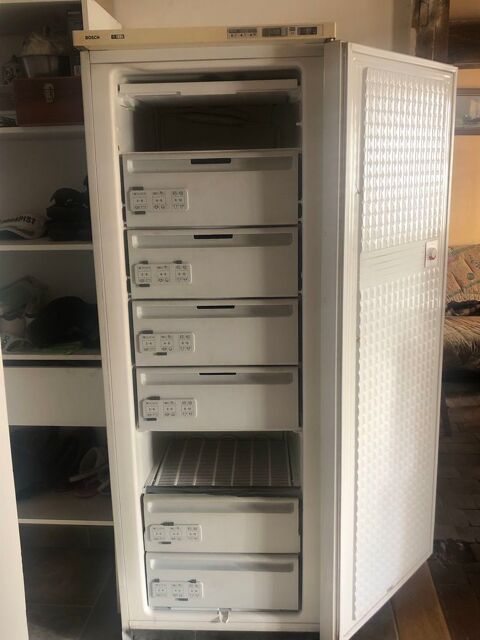 Cong�lateur BOSCH 8 niveaux 100 Charny (89)