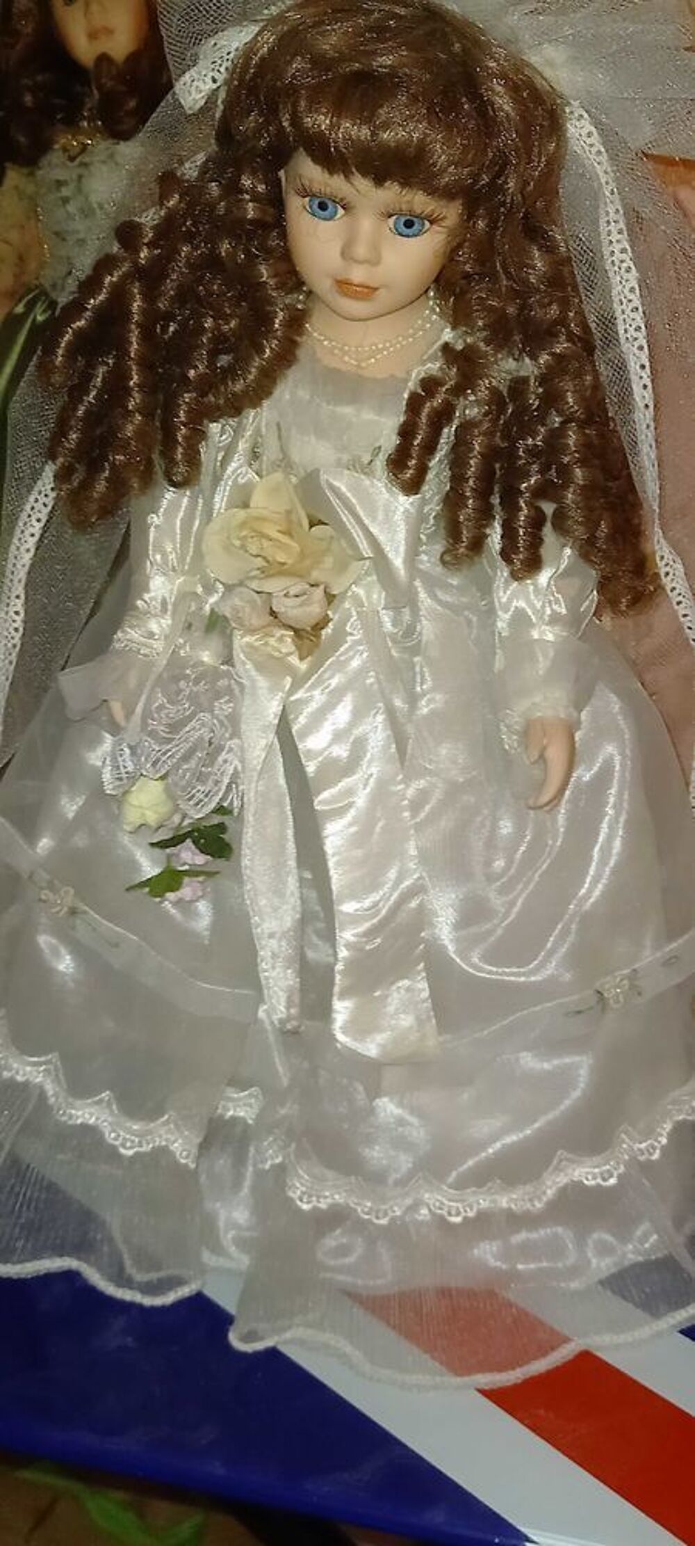 poup&eacute;e porcelaine 