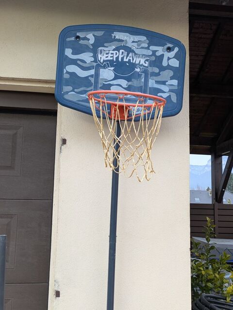 Panier de basket ext�rieur 5 Challes-les-Eaux (73)