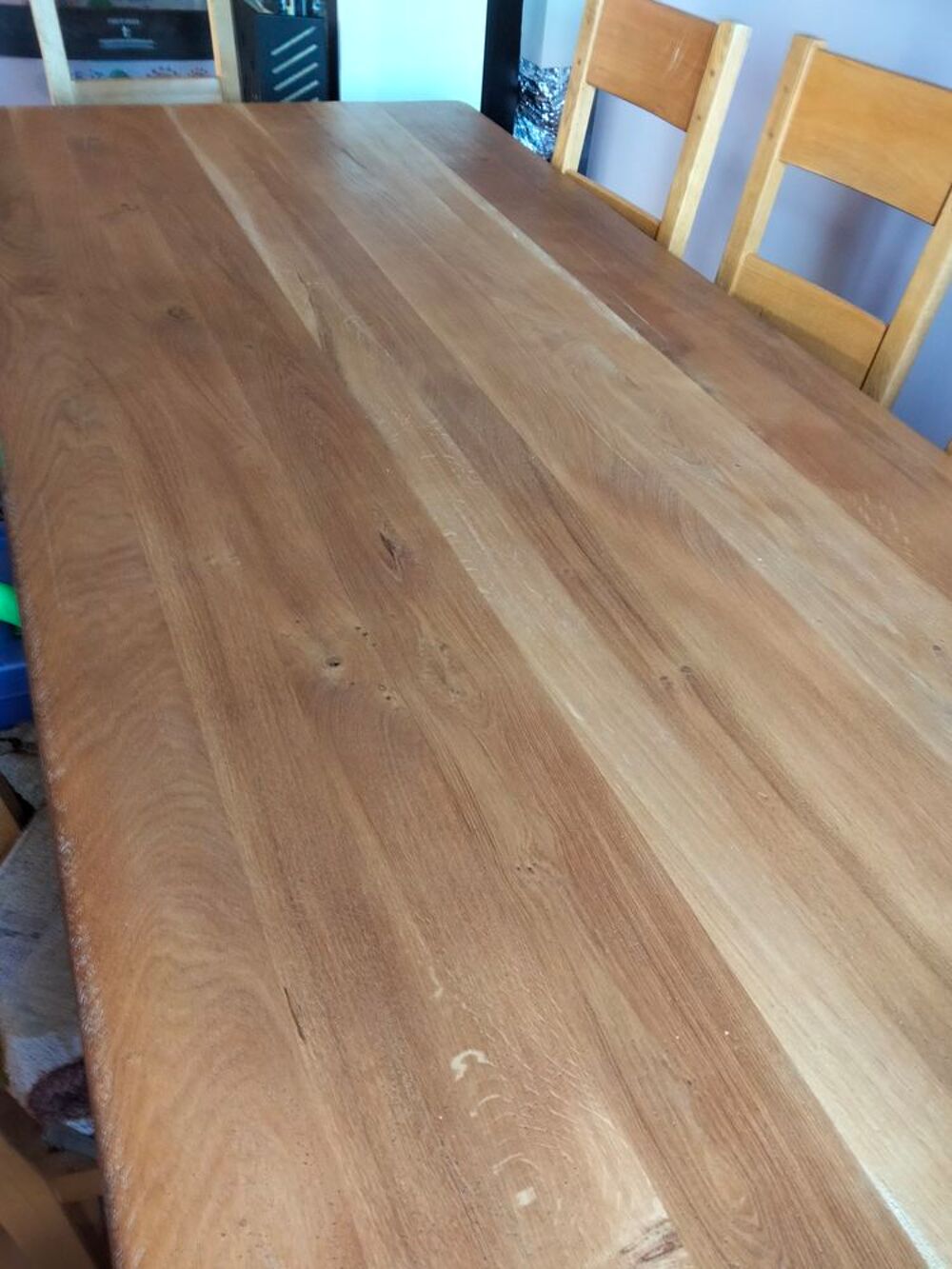 Table en bois massif + 8 chaises en pailles Meubles