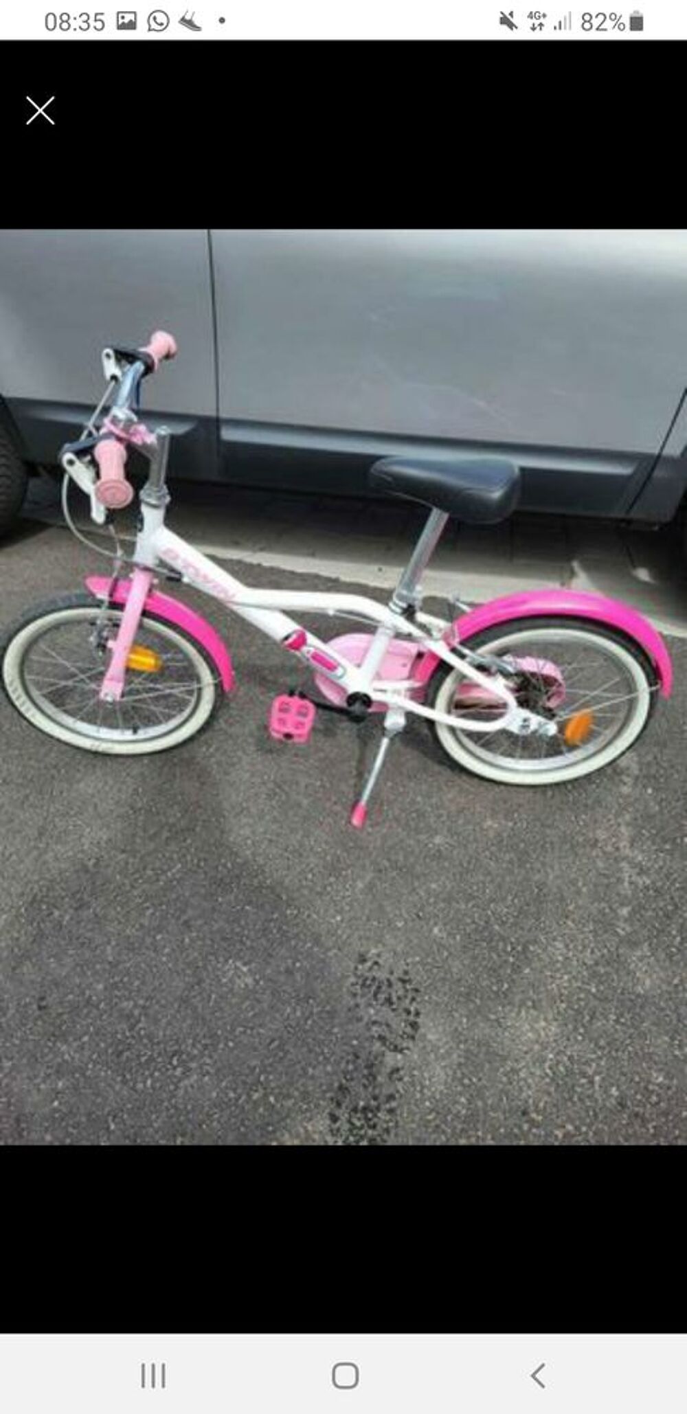 V&eacute;lo enfant fille tr&egrave;s bon &eacute;tat Vélos
