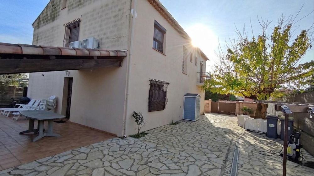 Maison 9 pièces 250 m² · à Vias · 250 m² · 570 000 €