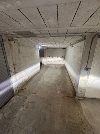  Parking / Garage à vendre 30 m² Antibes