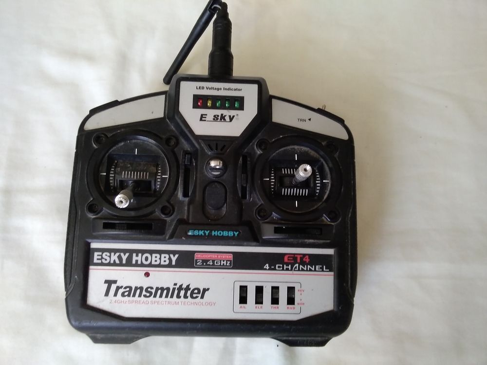 Lot de 2 JOYSTICKs Consoles et jeux vidéos