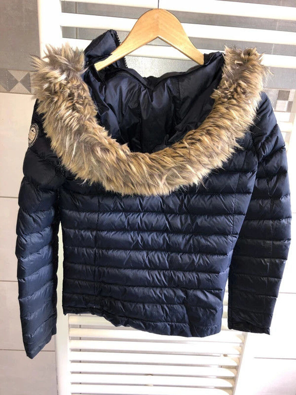 Doudoune Teddy Smith marine taille 0 en tbe &agrave; 30 euros
Vêtements