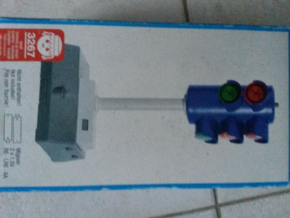 1 feu tricolore PLAYMOBILE pour train 4011 Jeux / jouets