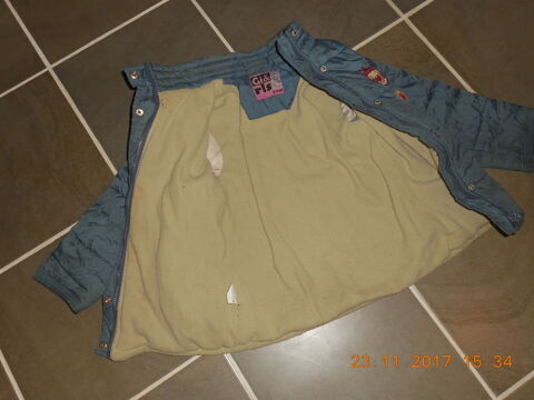 doudoune bleu  vert  bon �tat
8 S�te (34)