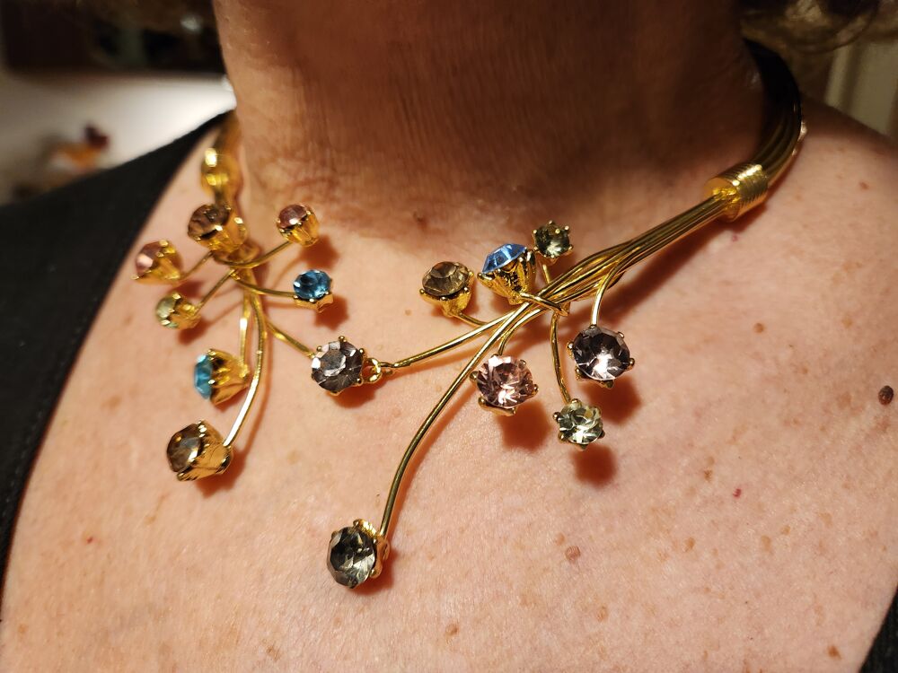 collier bouquet fleurs dor&eacute; strass multicolore Sonia RYKIEL Bijoux et montres