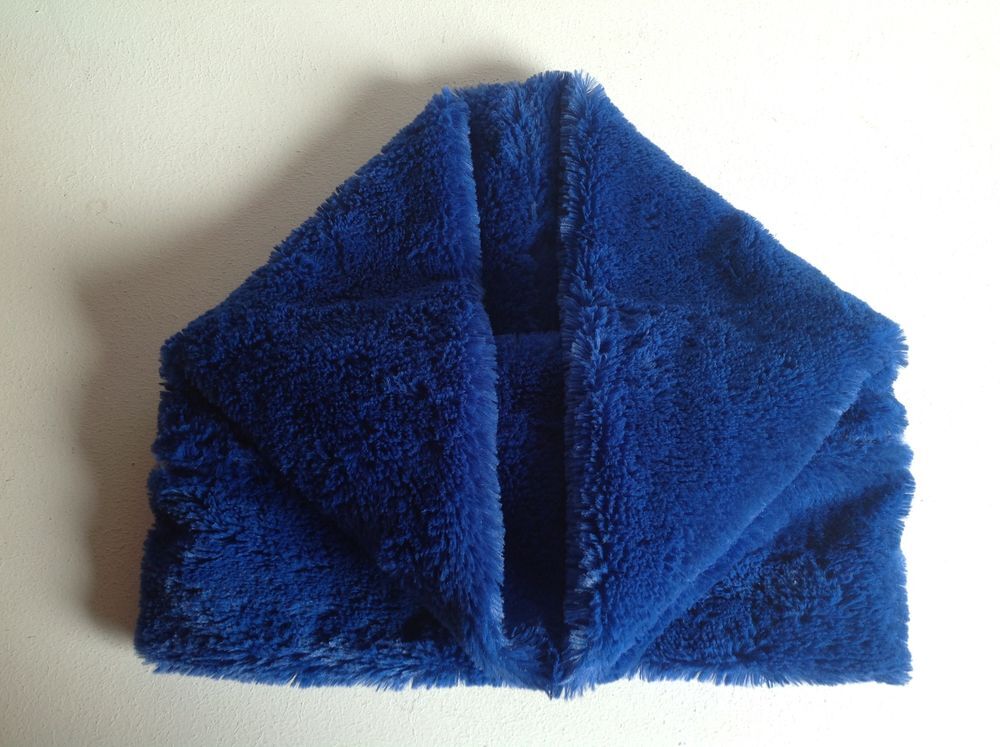 CACHE COU BLEU Envoi Possible
Vêtements