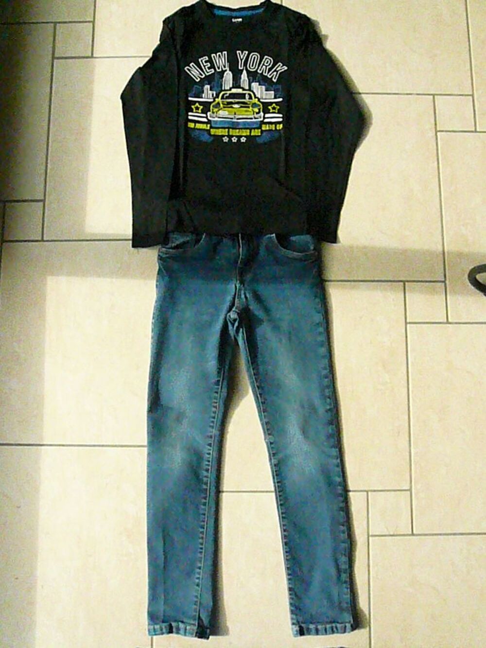 Ensemble gar&ccedil;on 10 ans (n&deg;23) Vêtements enfants