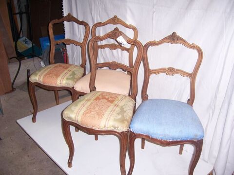 4 chaises r�tro styl�es a finir de tapisser Arcueil (94)
