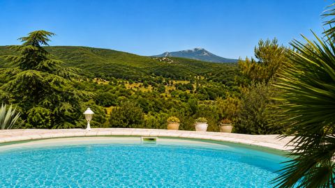   Propriété - Vue Pic Saint Loup - Piscine chauffée Villa - 5 pièce(s) - 126 m²