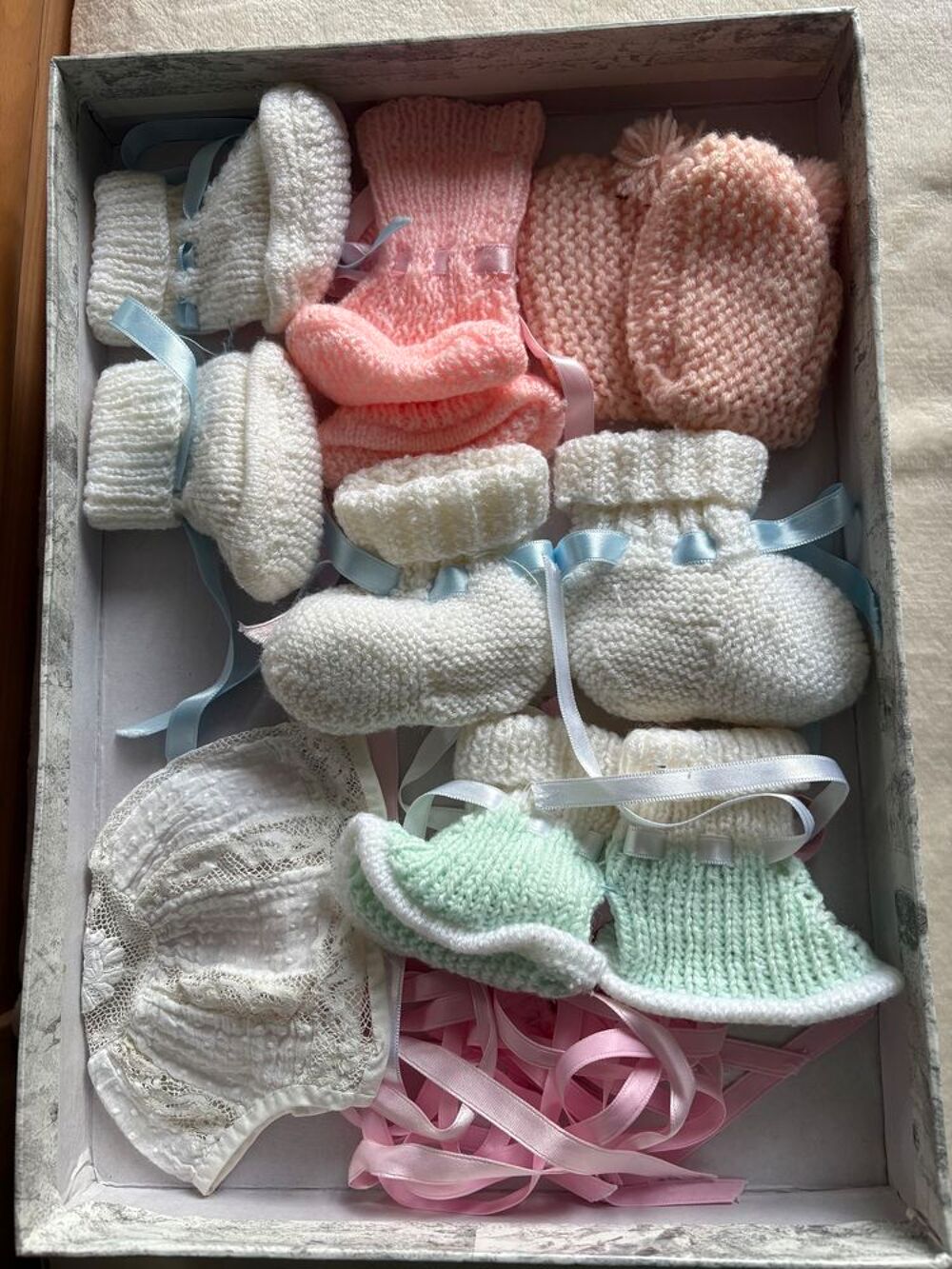 Layette pour nouveau-n&eacute; Vêtements enfants