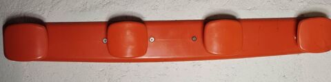 porte manteaux vintage orange en ABS  4 ttes 10 Pontoise (95)