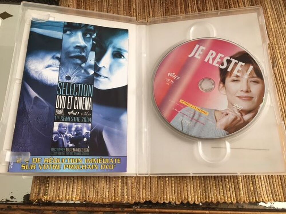 DVD Je Reste DVD et blu-ray