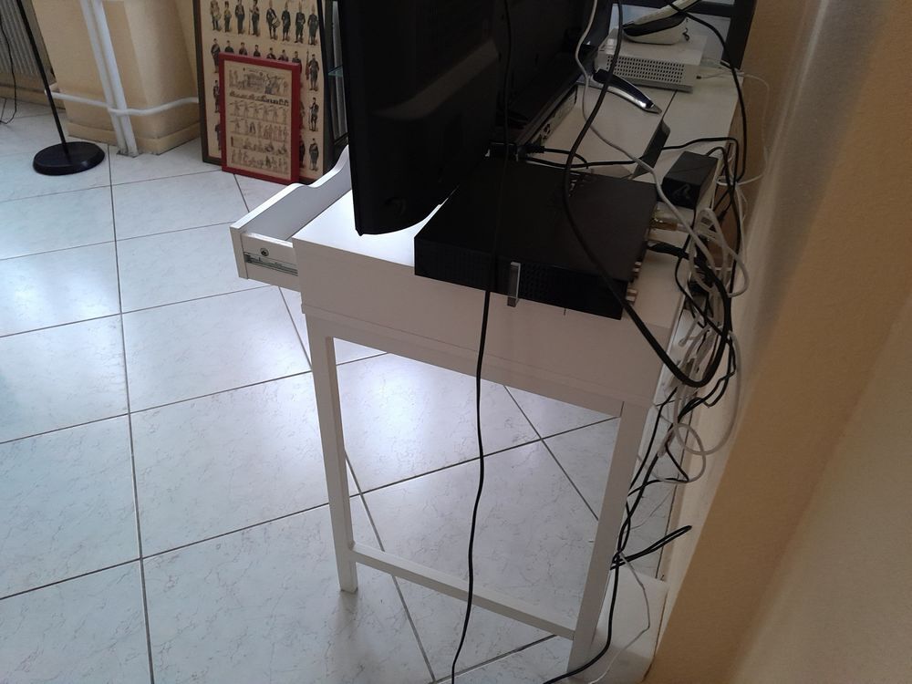 BUREAU BLANC Meubles